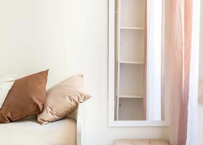 Clavdia Flat Pensión 4*